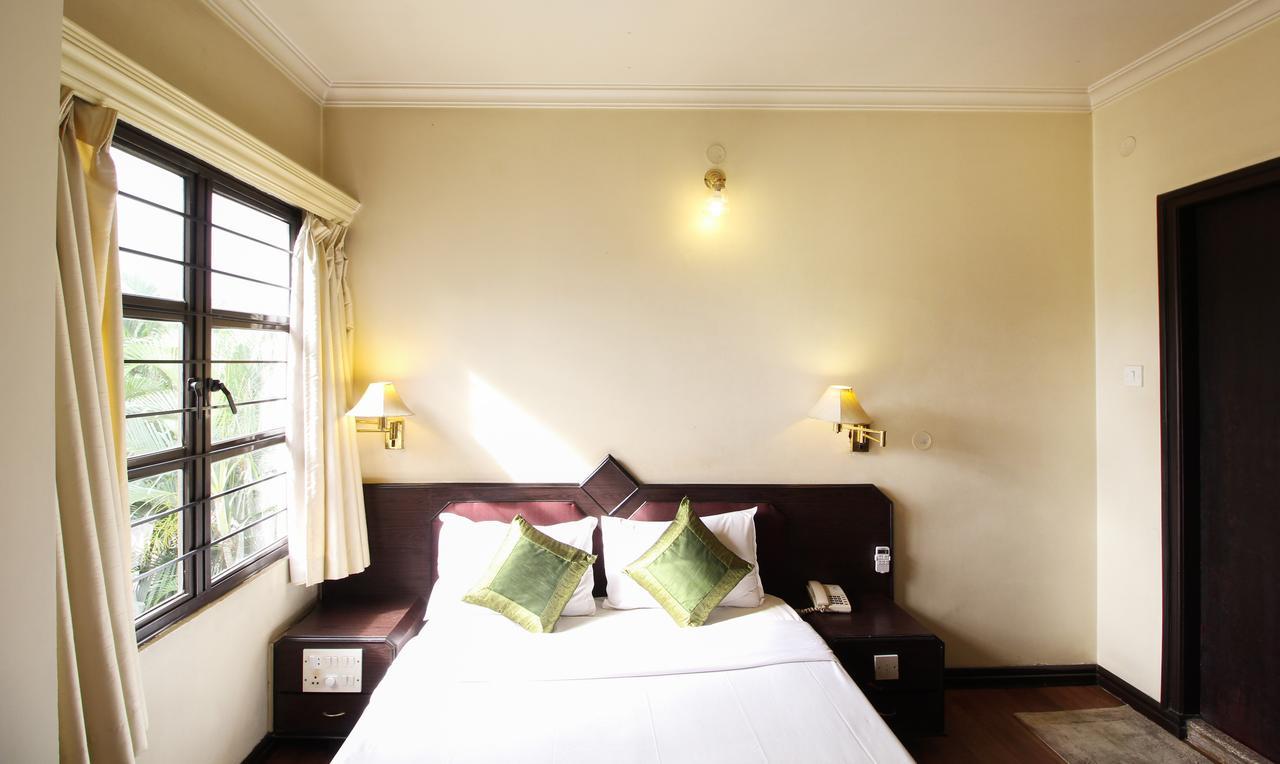 Treebo Trend Royal Inn Mysore Esterno foto