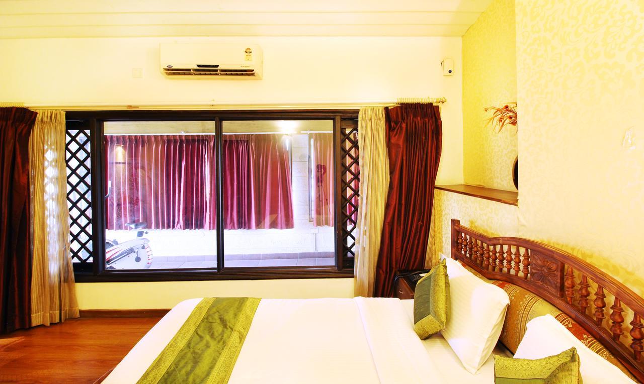 Treebo Trend Royal Inn Mysore Esterno foto