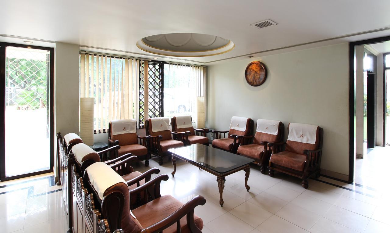 Treebo Trend Royal Inn Mysore Esterno foto