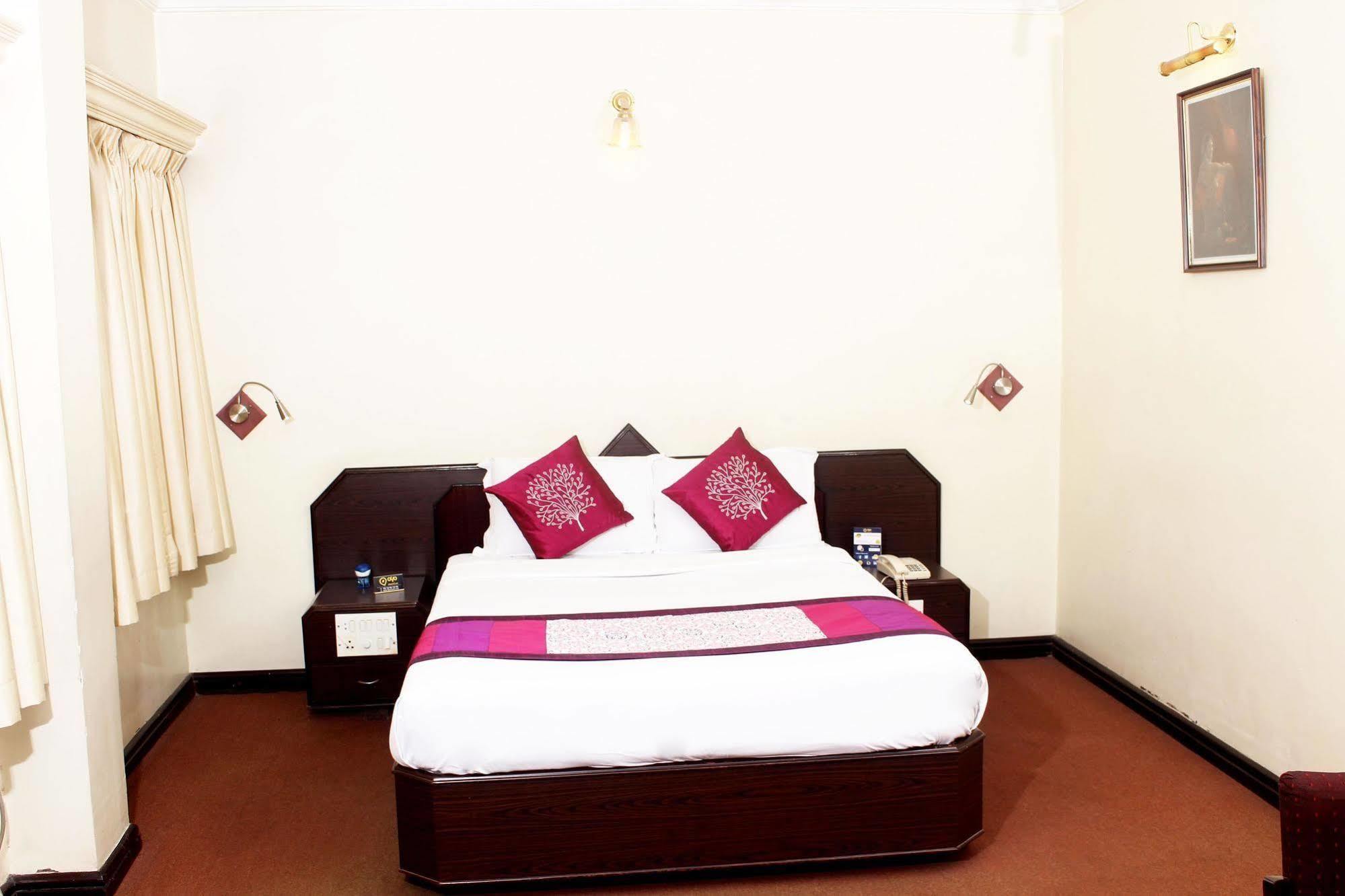 Treebo Trend Royal Inn Mysore Esterno foto
