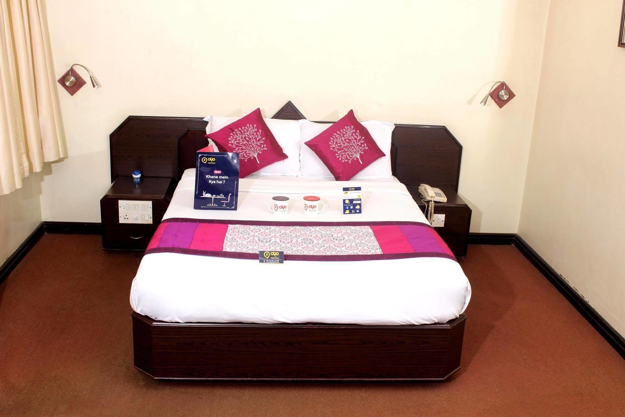 Treebo Trend Royal Inn Mysore Esterno foto