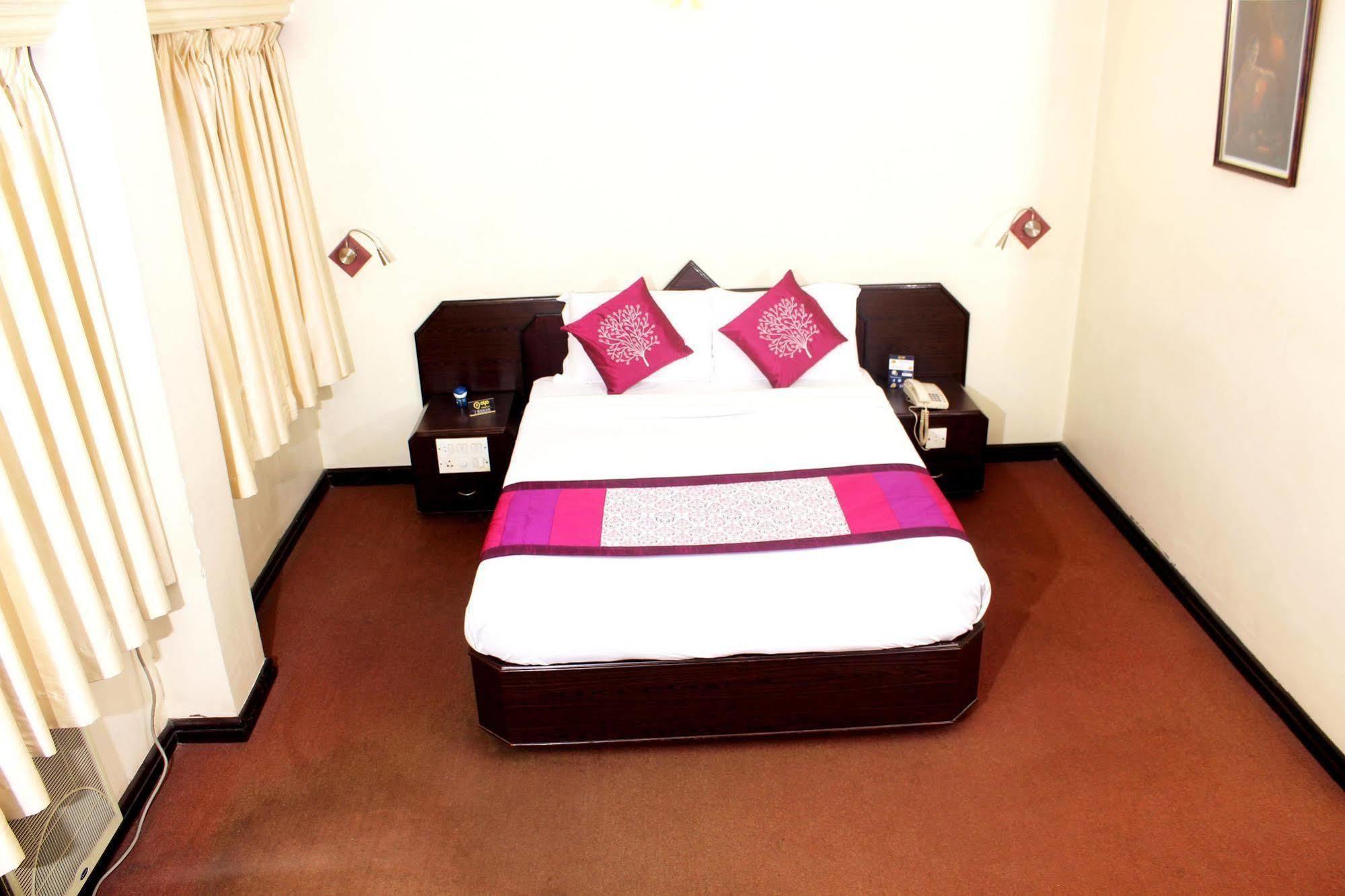 Treebo Trend Royal Inn Mysore Esterno foto